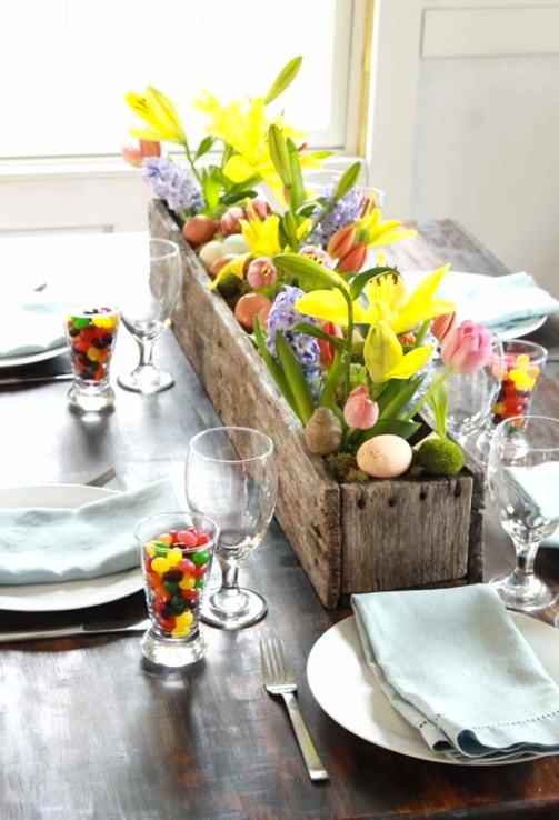 Easter centrepiece ideas, Easter DIY planter, Easter decoration ideas, Easter flower and egg planter