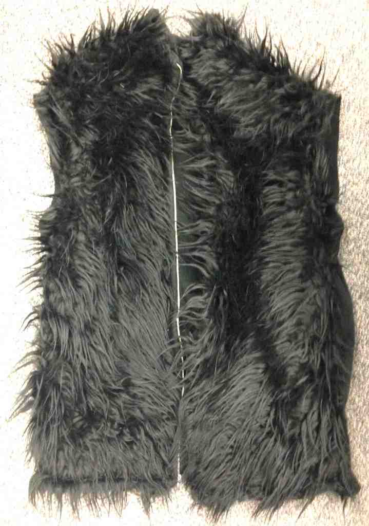 Fur vest finished